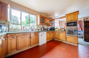 Kitchen- click for photo gallery